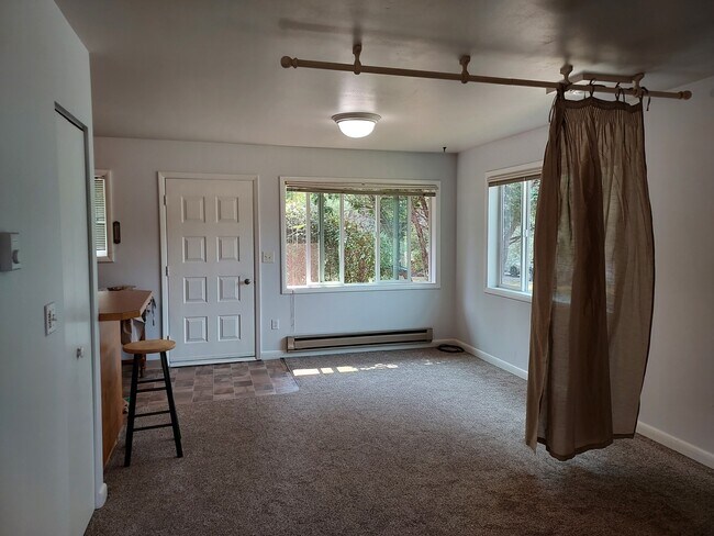 Photo - 5 Gardner Park Dr Unidad Studio apartment