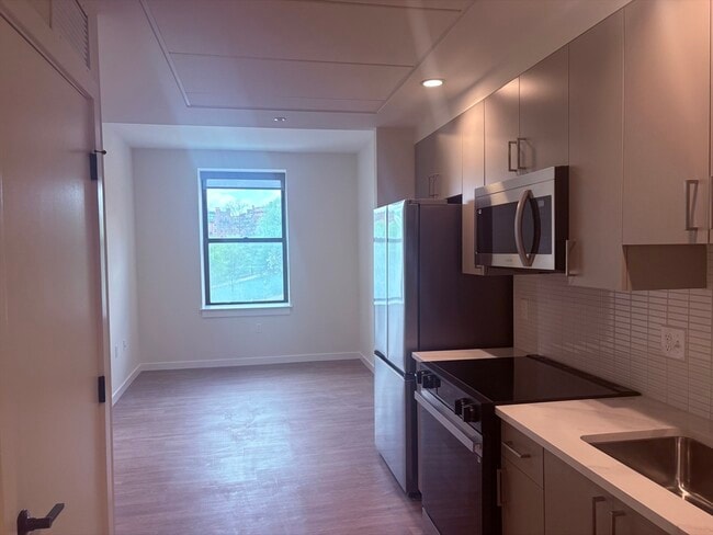 Photo - 47 Winter St Unit 701