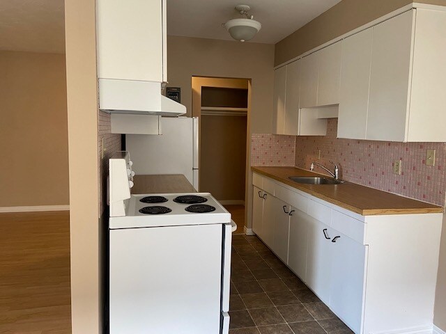 Photo - Apartment in Downtown Just 5 Mins From Nait With 1 Months Free Rent Unit 7