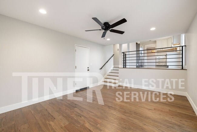 Photo - 6982 Pampas Way