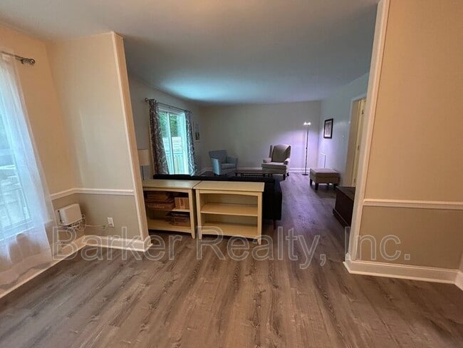 Photo - 1215 Collington Dr