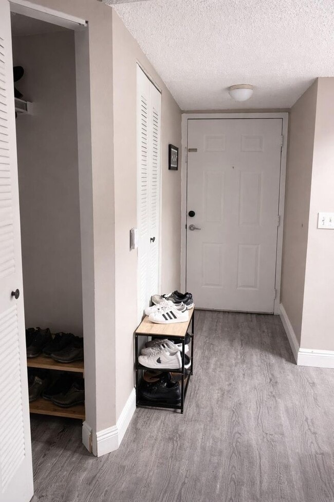 Photo - 5065 Wiles Rd