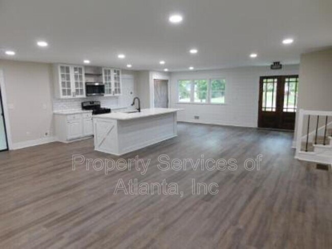 Photo - 2980 Prince Howard Dr
