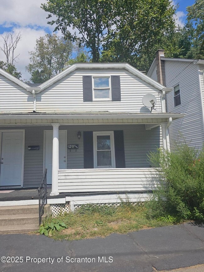 Building Photo - 45 Williams Ave Rental