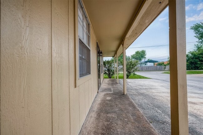 Photo - 8430 Round Rock Dr Unit 8