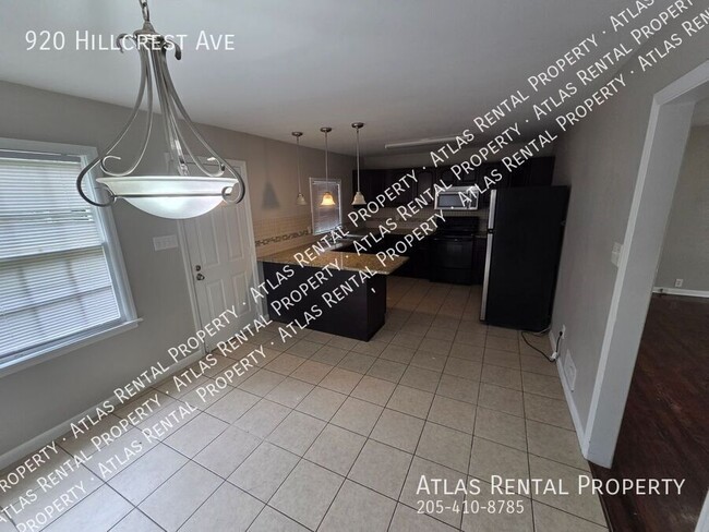 Photo - 920 Hillcrest Ave