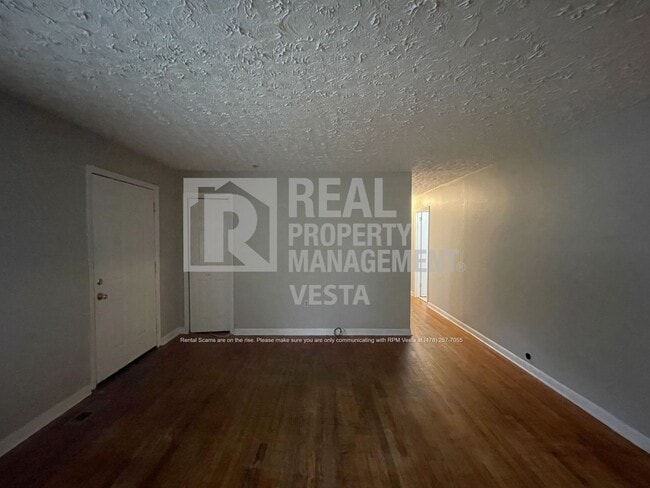 Photo - 106 Hazel Dr