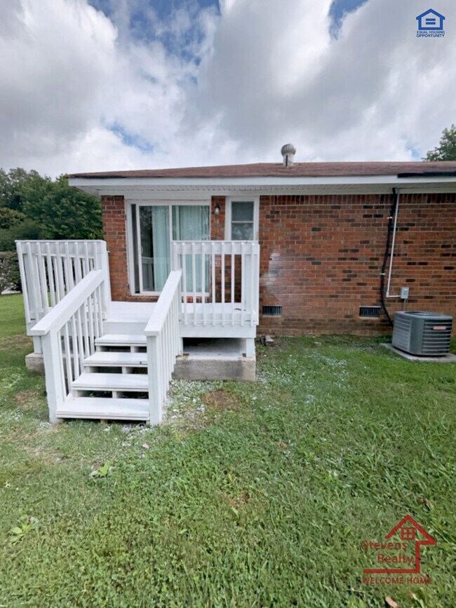 Photo - 500 Skyline Dr Unit 108