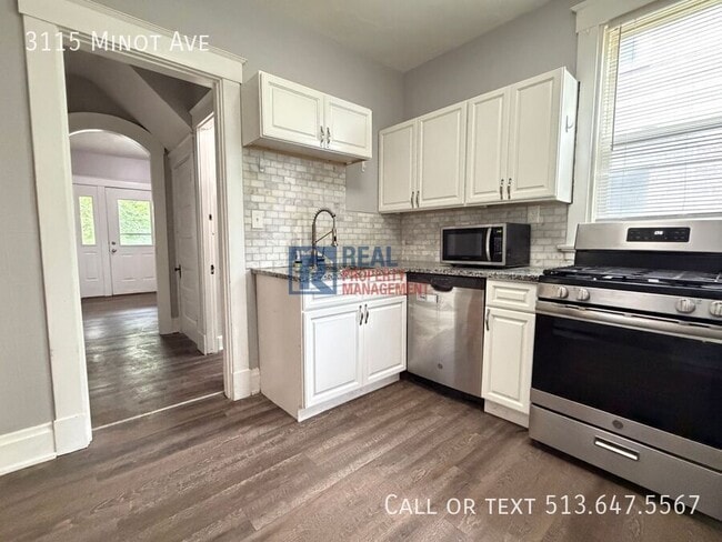3115 Minot Ave