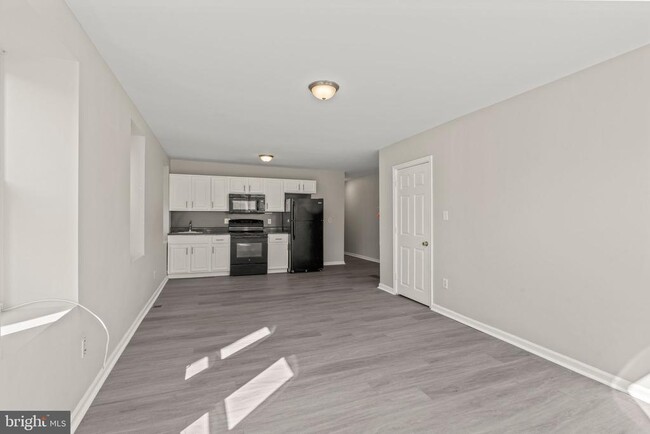 Photo - 1018 S 52nd St Apartment Unit 1A