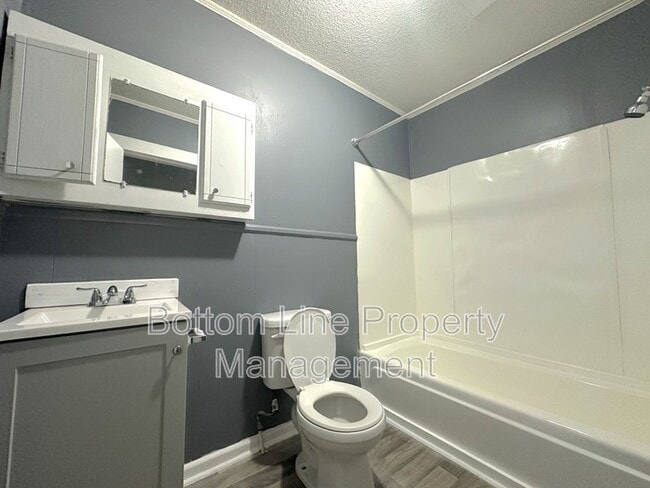 Building Photo - 815 S Weldon St Rental