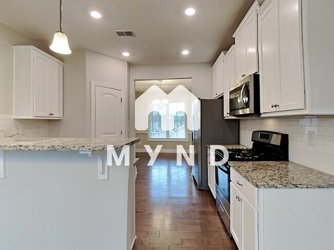 Photo - 30 Lockamy Ln