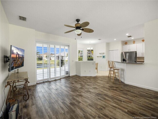 Photo - 155 56th Dr SW