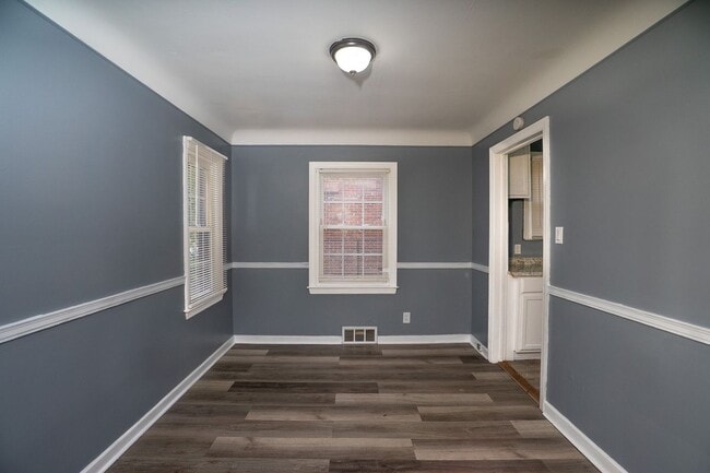 Photo - 5942 Radnor St