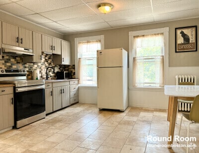Building Photo - 14 Smythe St Rental