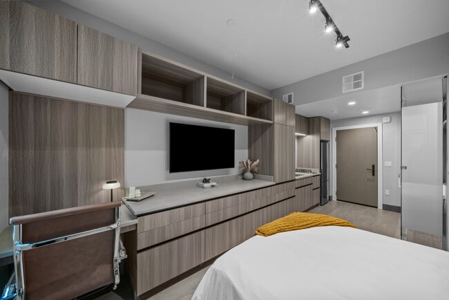 Photo - Salt Lake Crossing