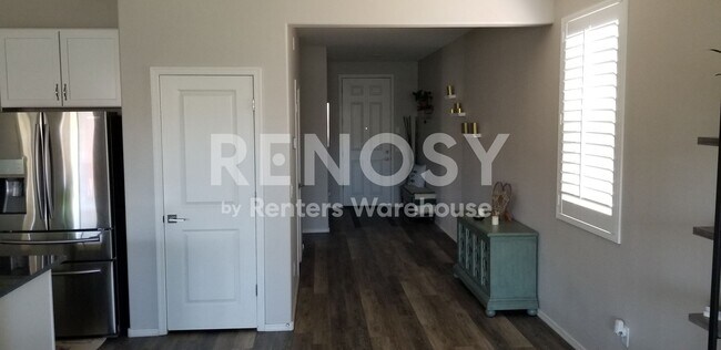 Photo - 1803 E Grove St