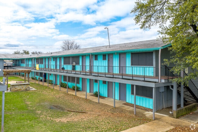 Landmark Apartments