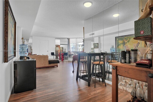 Photo - 905 Brickell Bay Dr Unit 1121