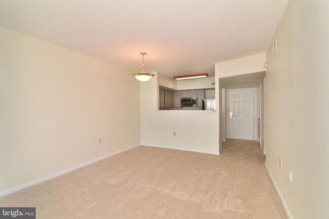 Photo - 1001 N Randolph St Unit 215