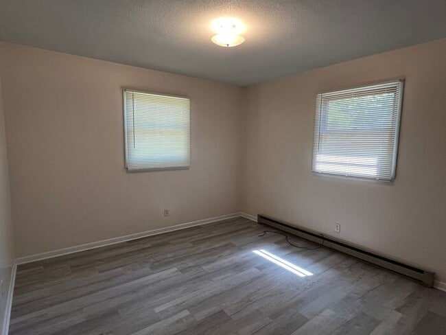 Photo - Updated 2 bedroom in Stevensville