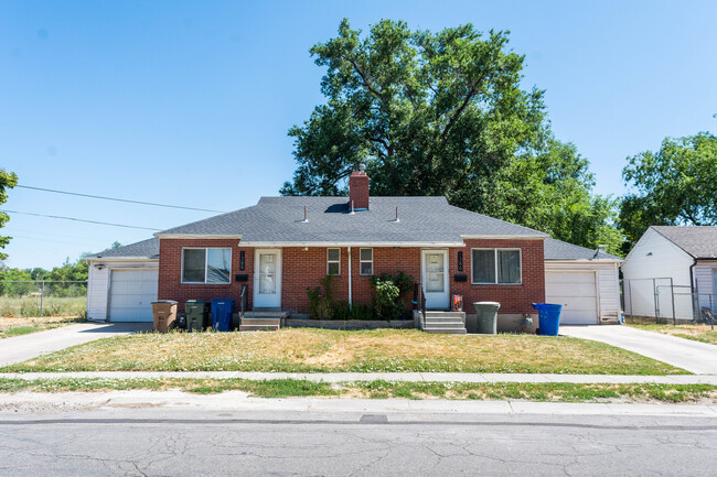 Photo - 1386 Glenrose Dr S Townhome