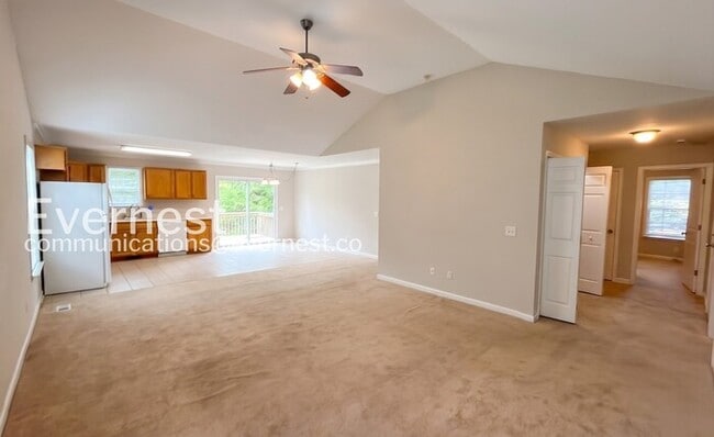 Photo - Spacious 3-Bedroom Home in a Prime Location / Pet-Friendly / Available Now!