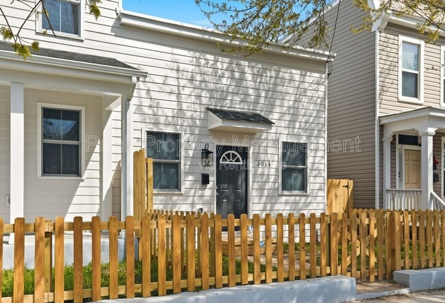 Photo - 3014 Parkwood Ave