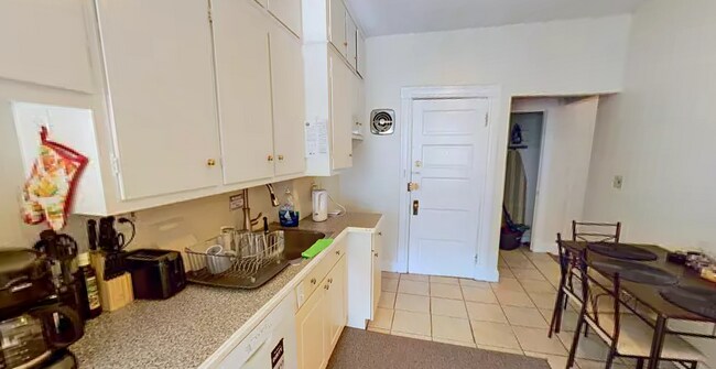 Photo - 1232 Beacon St Unit 3