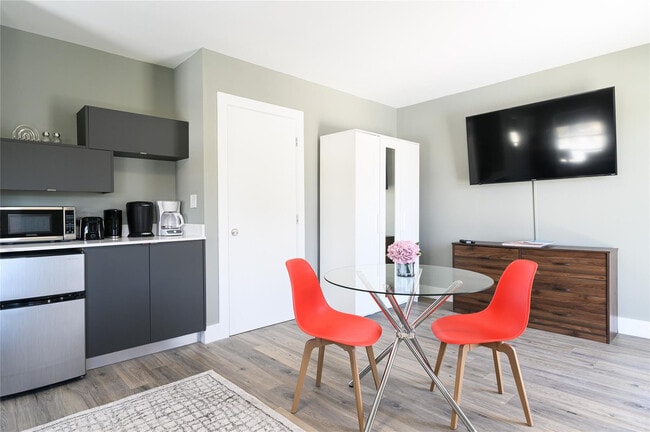 Photo - 1020 N Victoria Park Rd Unit 20