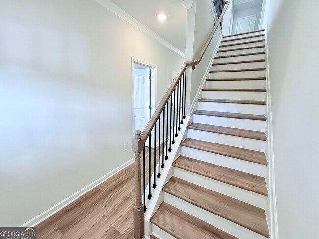 Photo - 236 Chiswick Lp