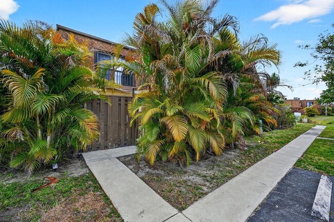 Building Photo - 110 N Delaware Blvd