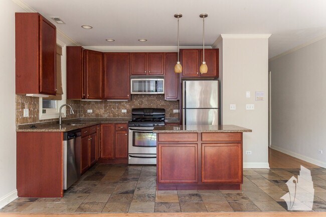 Photo - 1148 W Roscoe St Unidad 2 bed 2 bath southport condo