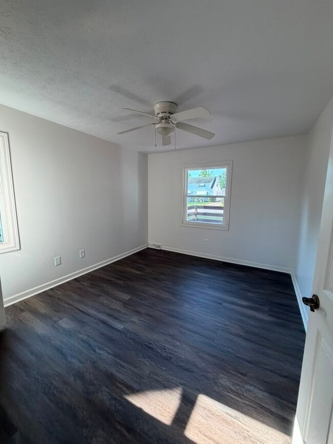 Photo - 26381 Drakefield Ave