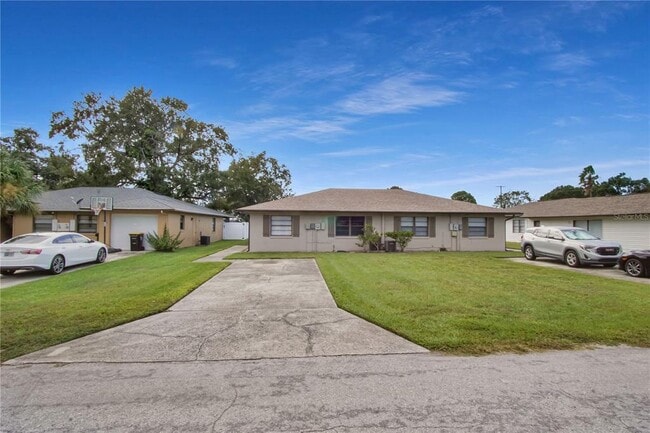 Photo - 5607 Struthers Ct
