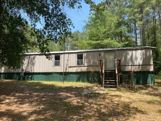 Building Photo - 21341 Crawford Lake Rd Rental