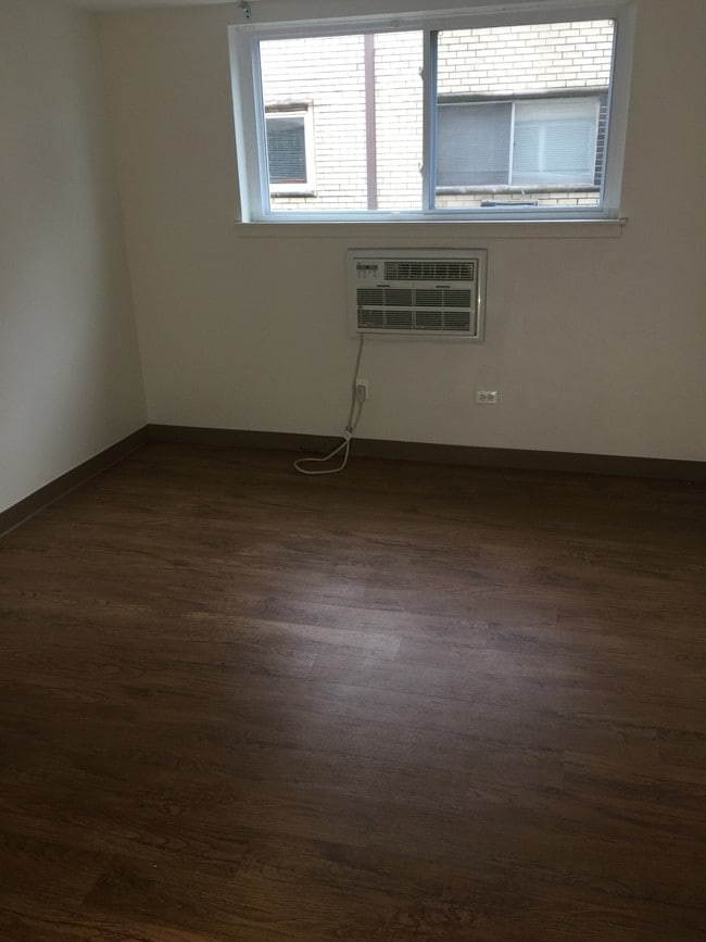 Meadow View Apartments For Rent in Blue Island, IL