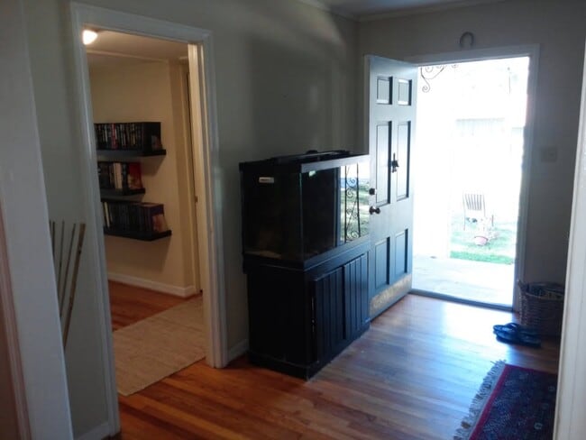 Photo - 751 Farnell Ln