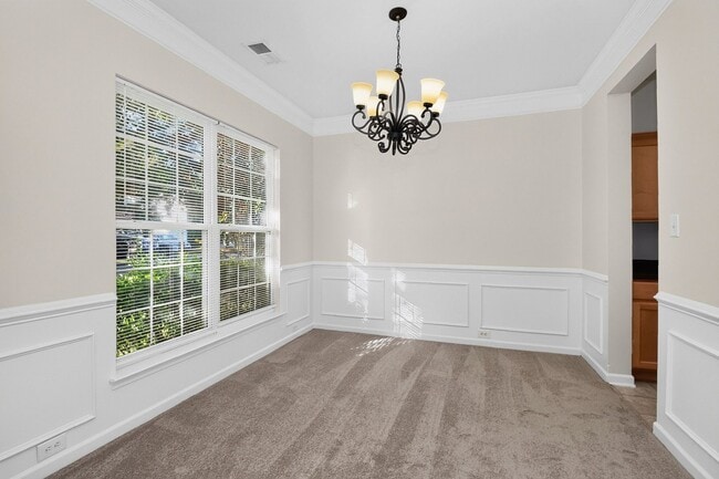 Photo - Beautiful Four Bedroom in Crismark Community!