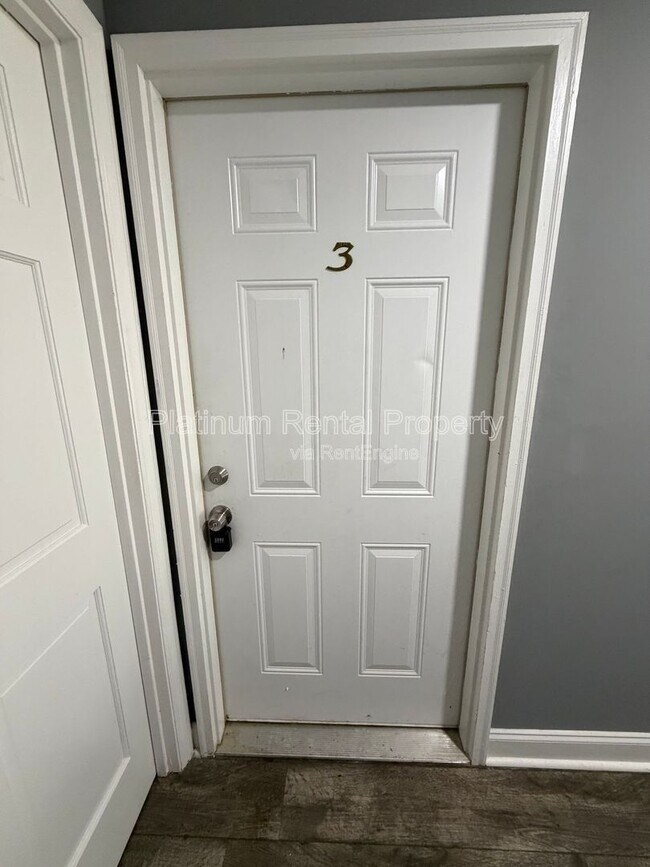 Photo - 1502 Waverly Way Unit C3
