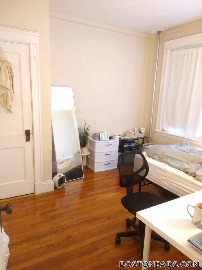 1189 Commonwealth Ave Unit 7