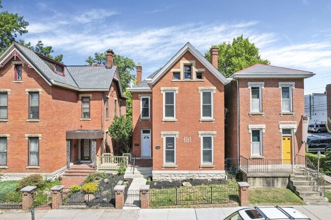 Building Photo - 42 King Ave