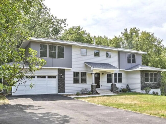 Building Photo - 5321 Interlachen Blvd
