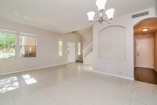 Photo - 1469 S Hawk Ln