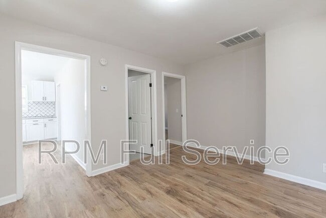 Photo - 1002 N Maple St Unit A