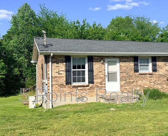 2121 Bracey Cir Unit 2121 Bracey Circle A