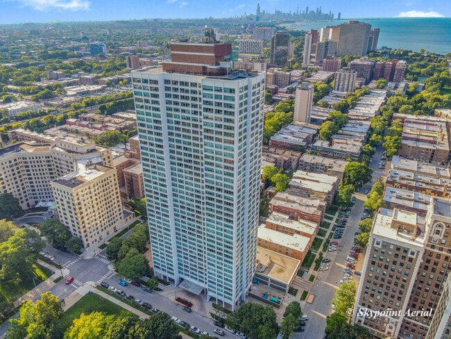 Building Photo - 1700 E 56th St Unit 2509 Rental