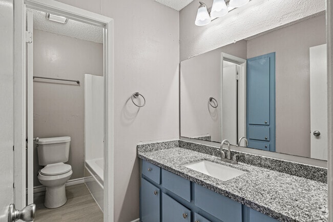 3BR, 2BA - 1,150SF - 1st Bathroom