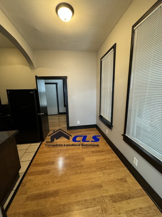 17 N 14th St