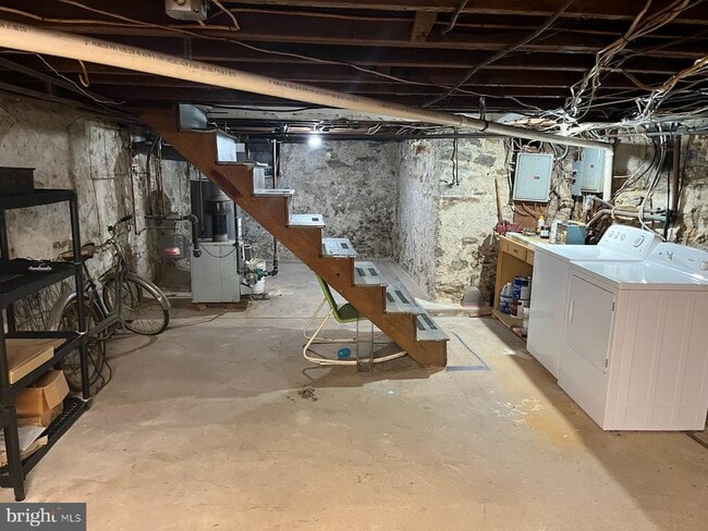 Photo - 1202 Huntingdon Rd